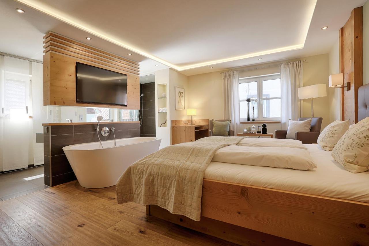 Landhotel Schwab - By Homekeepers ชวาร์ซอัคอัมไมน์ ภายนอก รูปภาพ